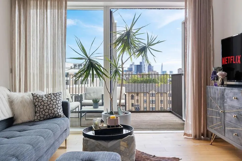 Modern New 1-Bedroom Home Stunning Views contacts